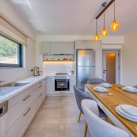 Cukurbag Koeyue Doga Manzarali Oriente Kaş